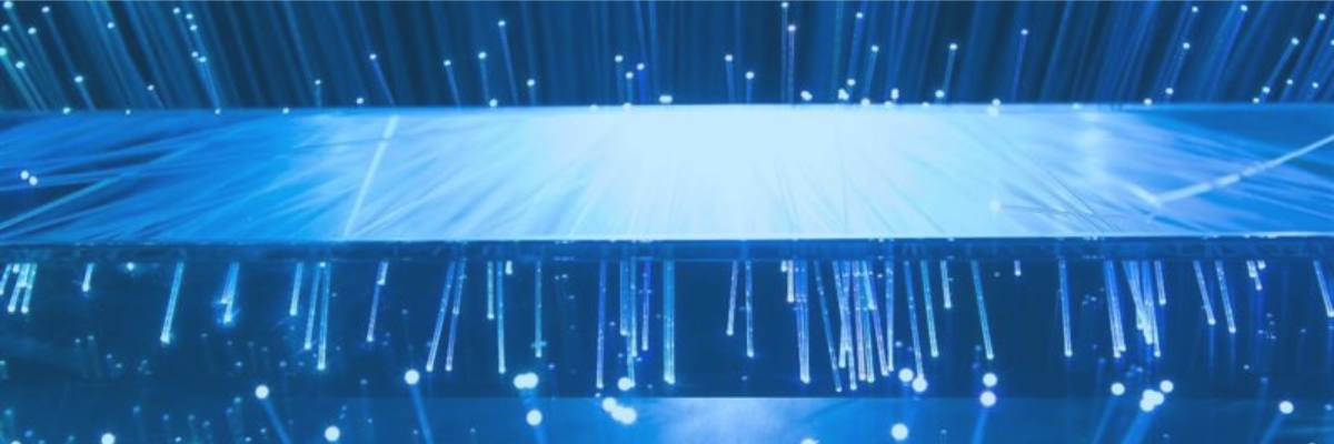Fibra simétrica: qué es y por qué es importante para tu hogar o teletrabajo 